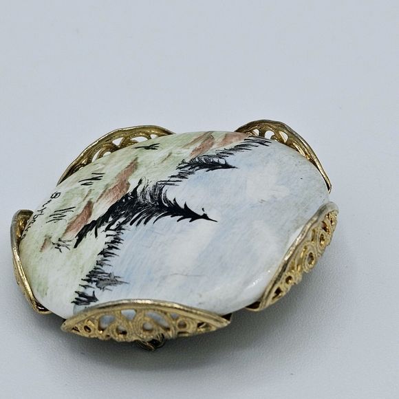 Woodland Brooch Vintage Hand Painted Evergreen Porcelain Round Forest Tree Pin - Picture 2 of 6